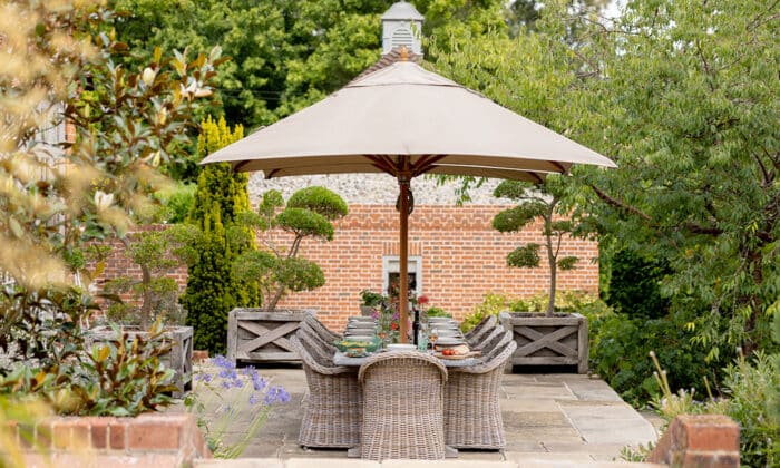 Summer entertaining luxury dining table